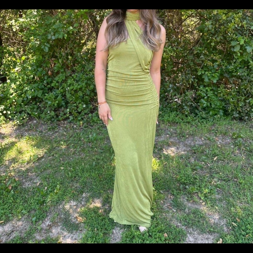 Elegant Green Evening Gown